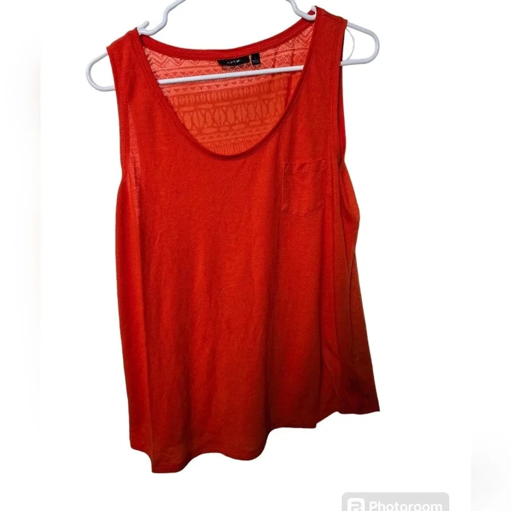 Apt 9 Sleeveless Shirt